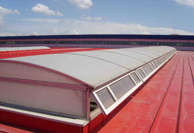 側(cè)開電動采光排煙天窗