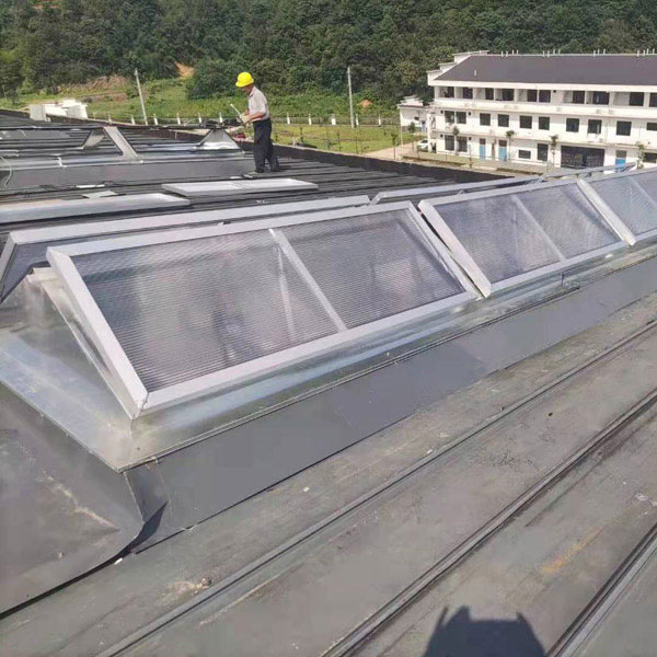 三角型電動(dòng)采光排煙天窗