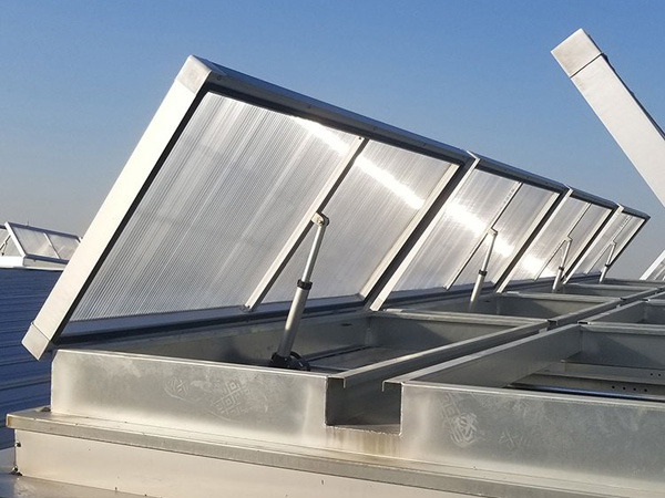 電動采光排煙天窗